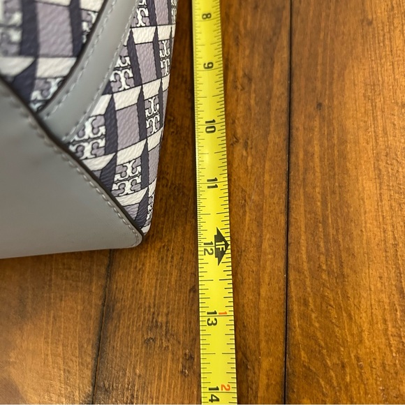 Tory Burch | Geo Logo Stripe Tote Bag EUC - Picture 11 of 13